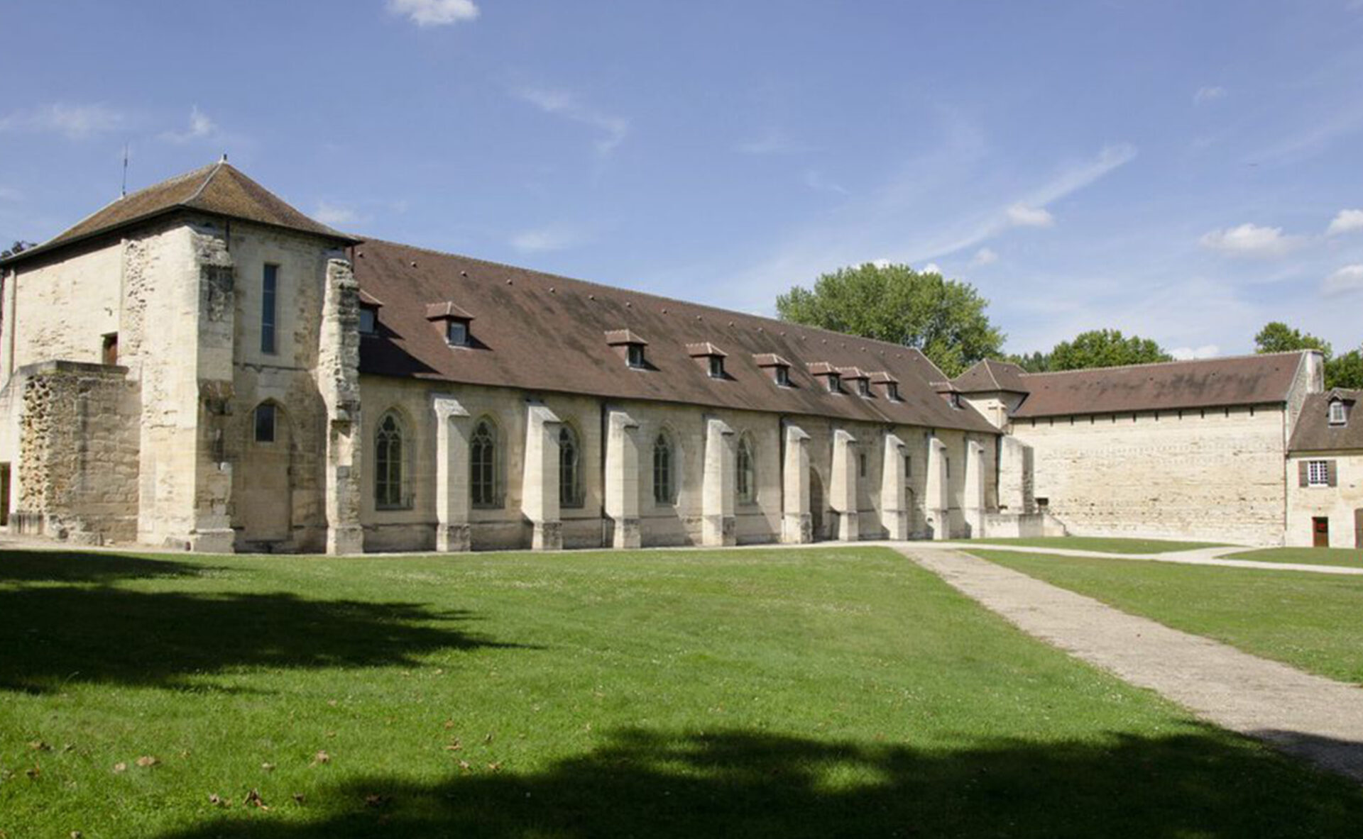 ©Markedia - Abbaye de Maubuisson - Rédactionnel et conseil